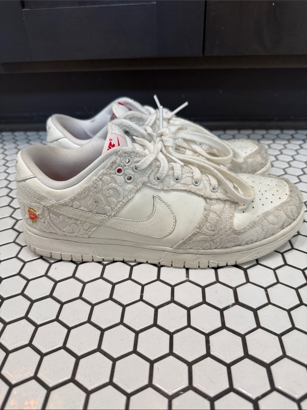 Nike White and Light Gray flower lace sneakers 9 - Picture 4 of 9